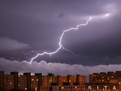 Blesky nad Dúbravkou  